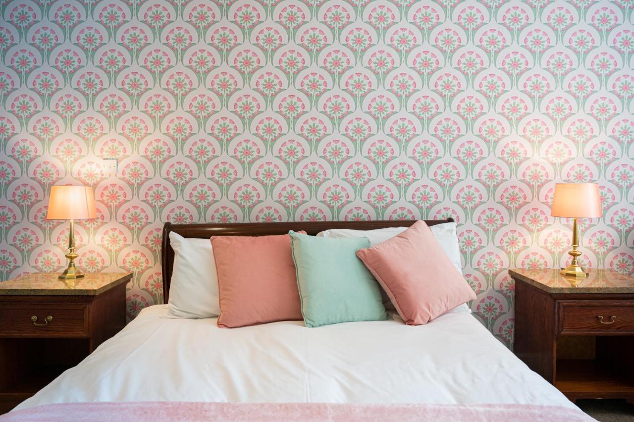 Miskin Manor Hotel Hensol Luaran gambar