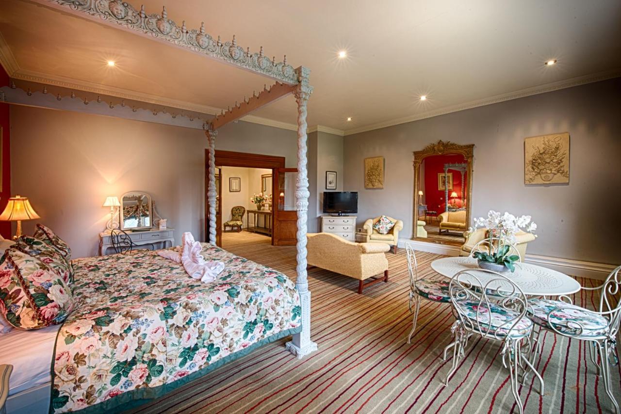 Miskin Manor Hotel Hensol Luaran gambar
