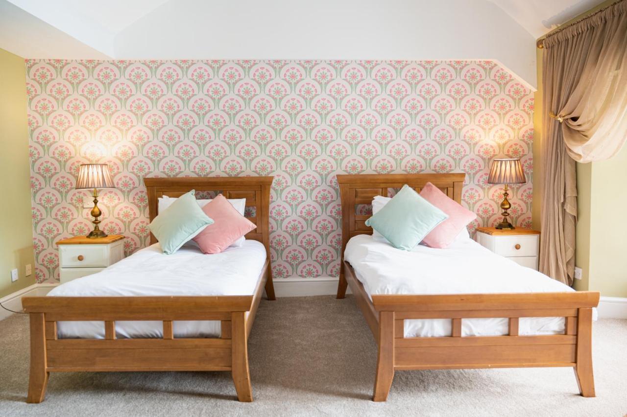 Miskin Manor Hotel Hensol Luaran gambar