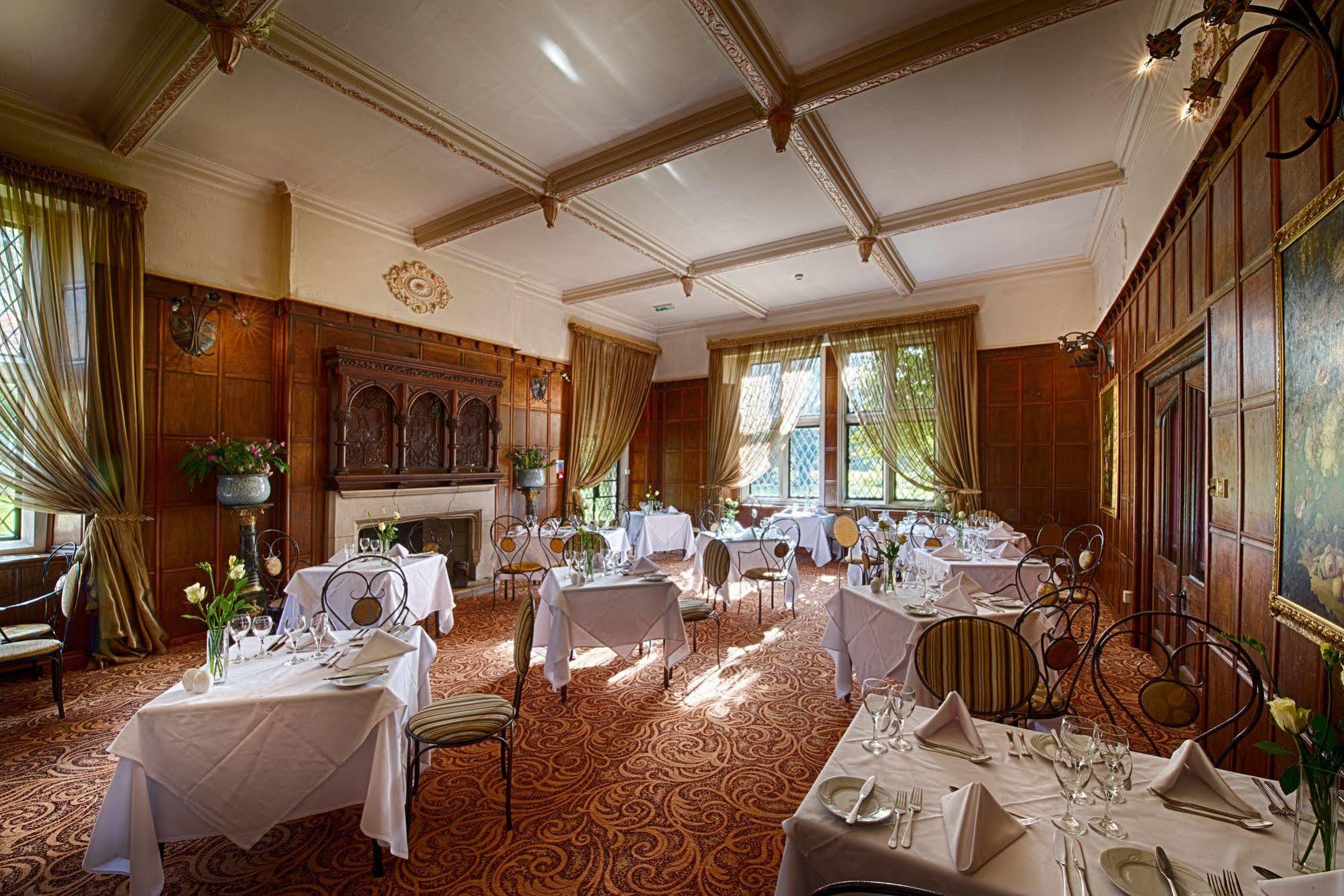 Miskin Manor Hotel Hensol Luaran gambar