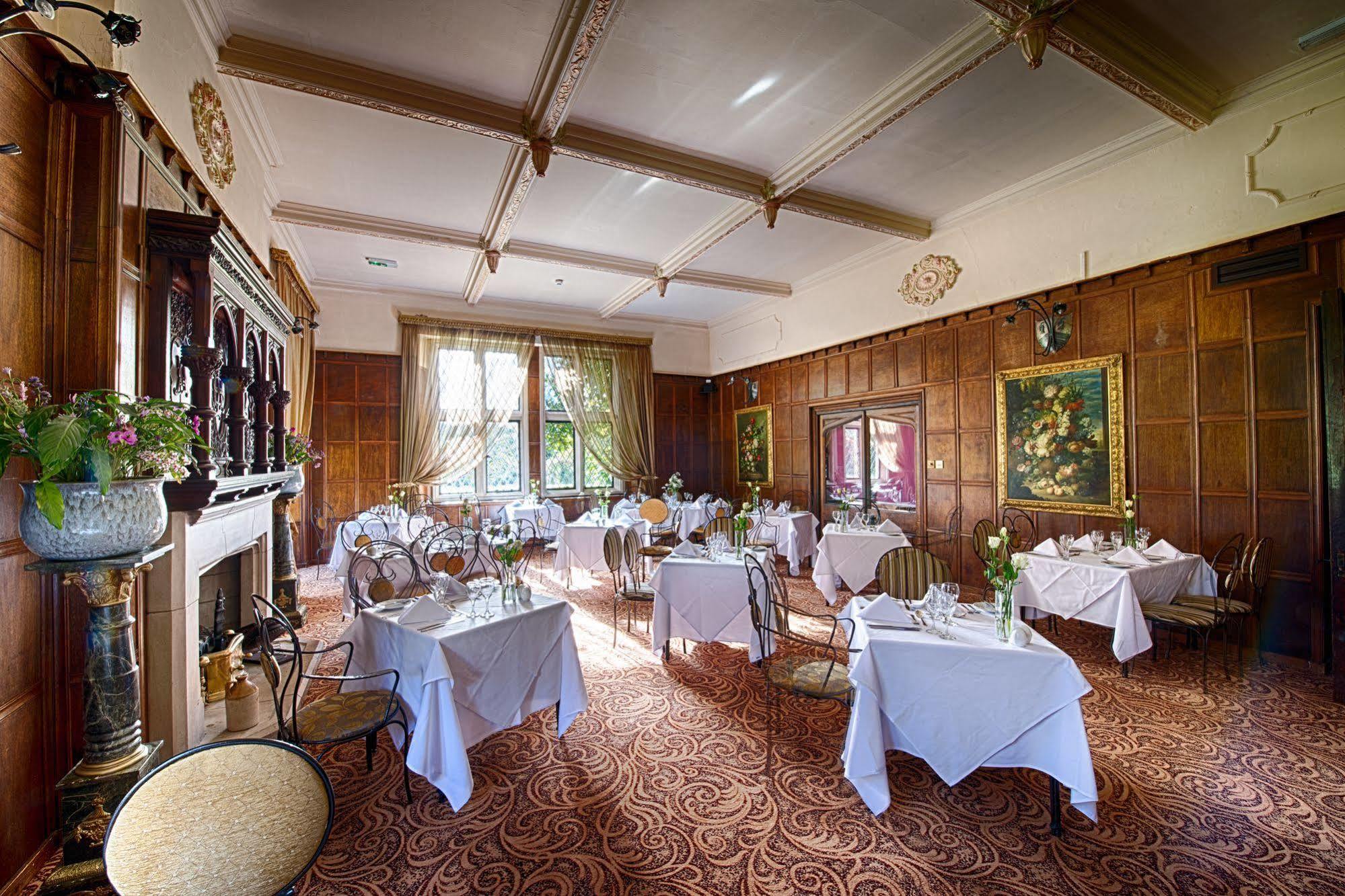 Miskin Manor Hotel Hensol Luaran gambar