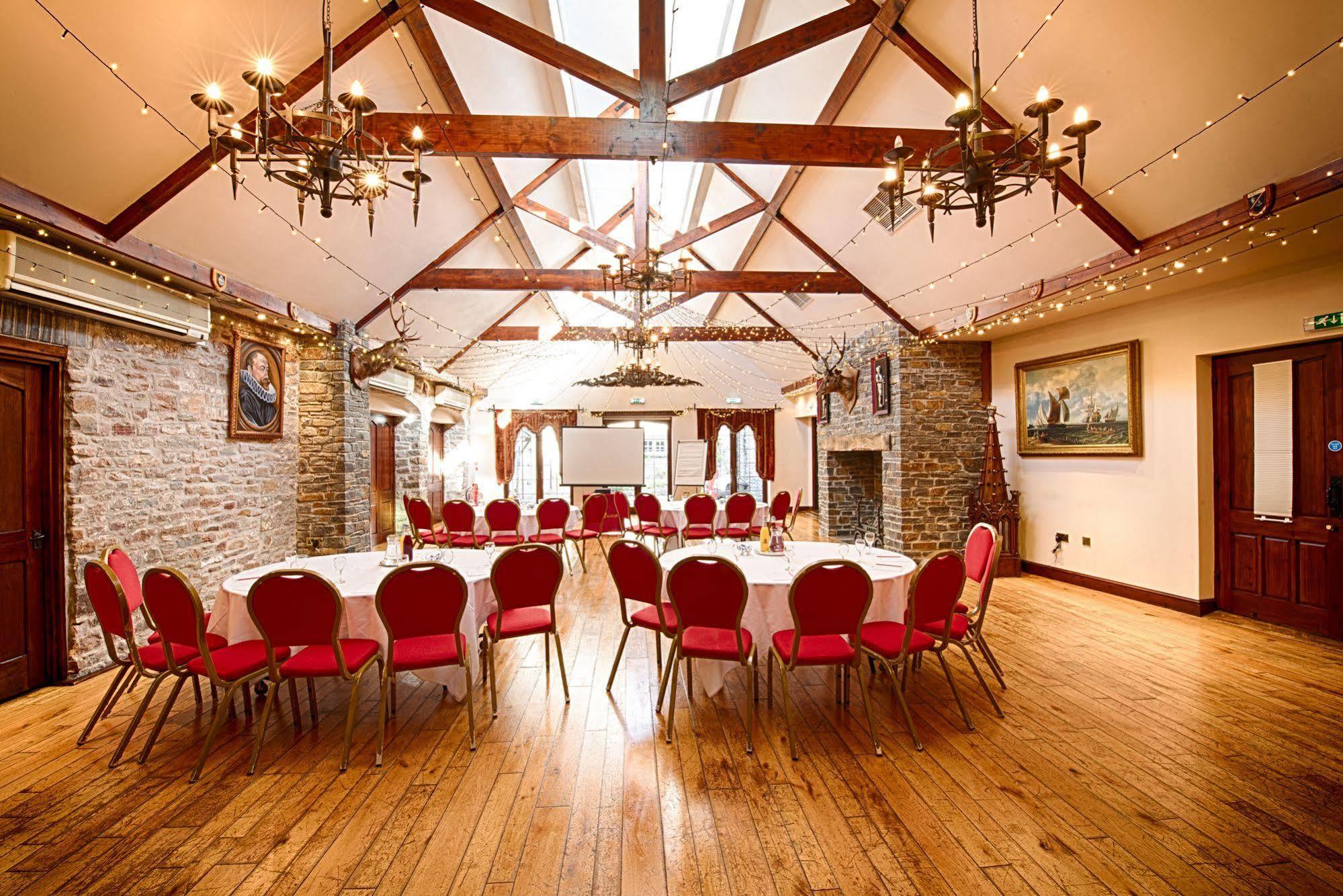 Miskin Manor Hotel Hensol Luaran gambar